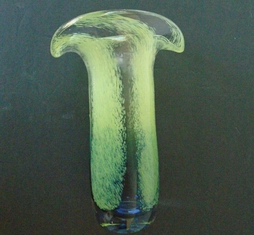 Teleflora Murano Style Green/Blue Speckled Art Hand Blown Glass Flower Vase 8.5" - Picture 3 of 5
