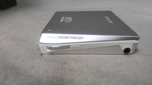SONY MZ-E75 Mini Disc Player MD Walkman Silver Good - Picture 2 of 9