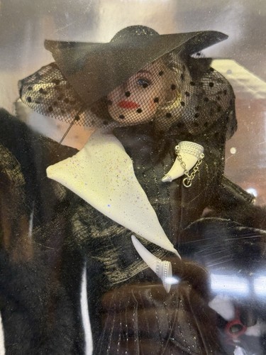 Mattel Disney: 101 Dalmatians - Cruella de Vil Doll First In Series #16295 - Picture 3 of 8