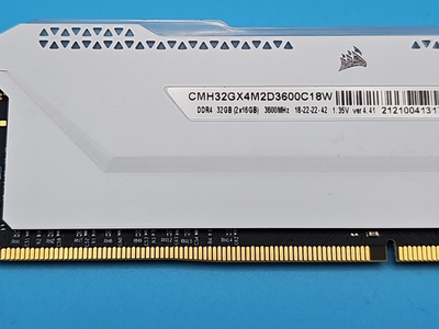 Corsair Vengeance RGB PRO SL 16GB DDR4-3600 CL18 White