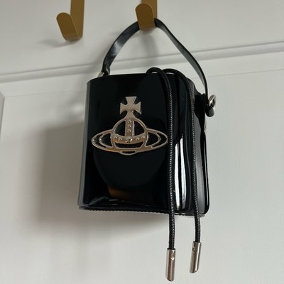 Vivienne Westwoodのバッグ Vivienne Westwood Mini Daisy Bucket Bag Black Patent Leather | eBay