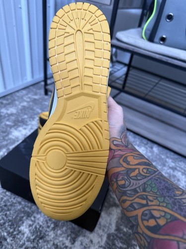 Size 12 - Nike Wu-Tang x Dunk Retro Premium 2024 High Yellow - Picture 13 of 13
