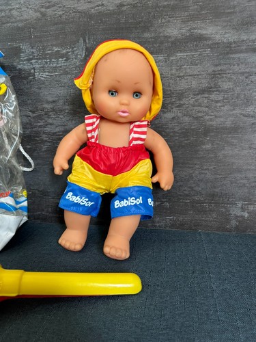 Babisol Furga Doll Tans In The Sun With Beach Bag And 2 Shovels - Picture 2 of 9