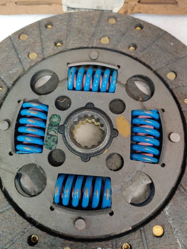 GENUINE GM 15553084 CLUTCH PLATE DISC 1983-1984 Blazer, Jimmy, S10 2.8 CAMARO - Picture 6 of 10