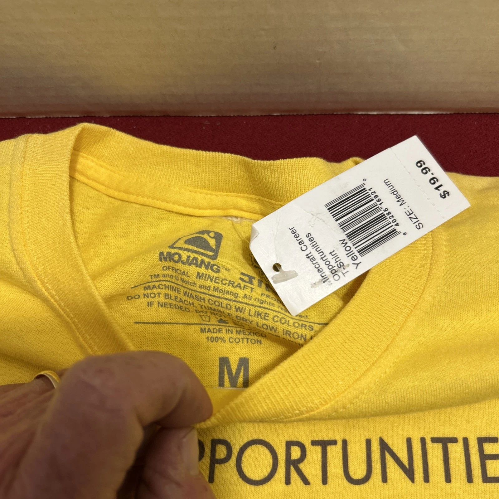 Minecraft T-Shirt New With Tag Size Medium