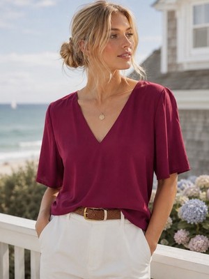 Babaton Aritzia Women's M Red Crepe Short Sleeve V- Neck Blouse Minimalist Work