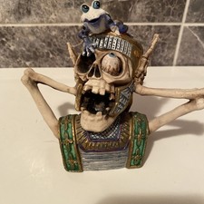Egyptian  Skull Ornament with frog Aquarium Decoration Halloween figurine