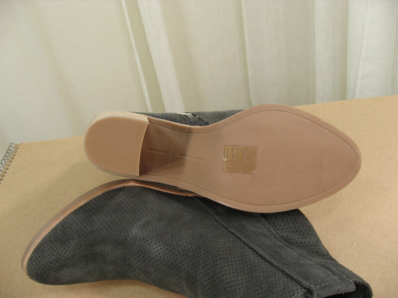 Foto 10 di 12