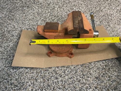 Vise 3.5" Jaws with Swivel Base VTG - Picture 2 of 5