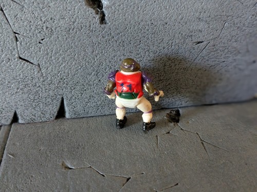 TMNT TEENAGE MUTANT NINJA TURTLES VINTAGE MINI MUTANTS FOOTBALL DONATELLO EX - Picture 2 of 2