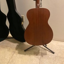 martin acoustic guitar model 0015m beautiful mahogany, slightly used