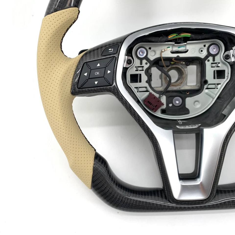 Volante de fibra de carbono personalizado para Mercedes-Benz E350 C250 AMG C350 E200 Foto 4 de 4