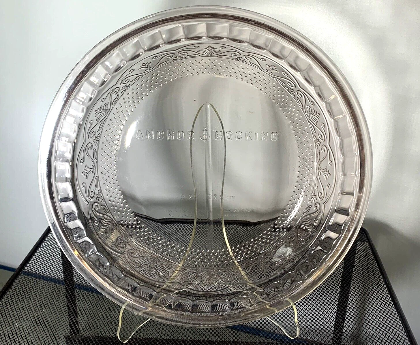 Anchor Hocking Laurel Rosewater Glass Embossed Baking Deep Dish Pie Plate (11C)