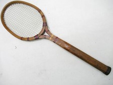 VINTAGE WRIGHT DITSON "TOP FLITE" WOODEN TENNIS RACQUET. ANTIQUE / DISPLAY