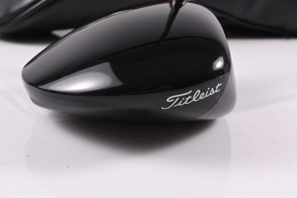 Titleist GT2 Driver / 10 Degree / Stiff Flex Tensei 1K Black 65 Shaft - Image 3 of 4