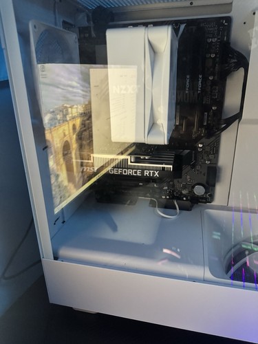 Os Windows 11 Home CASE H7 Flow CPU AMD Ryzen 7 9700X GPU GeForce RTX 5070 Ti ME