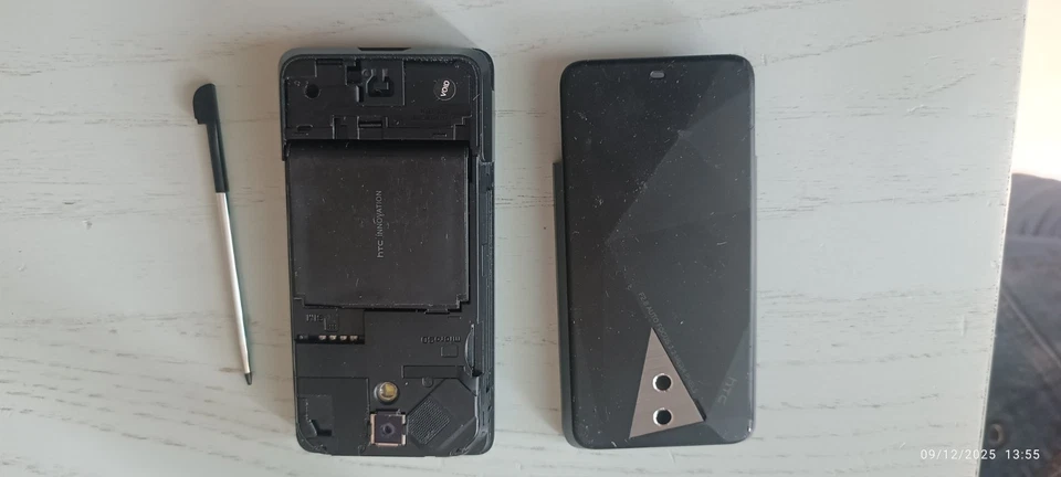 cellulare vintage Htc - Immagine 2 di 4