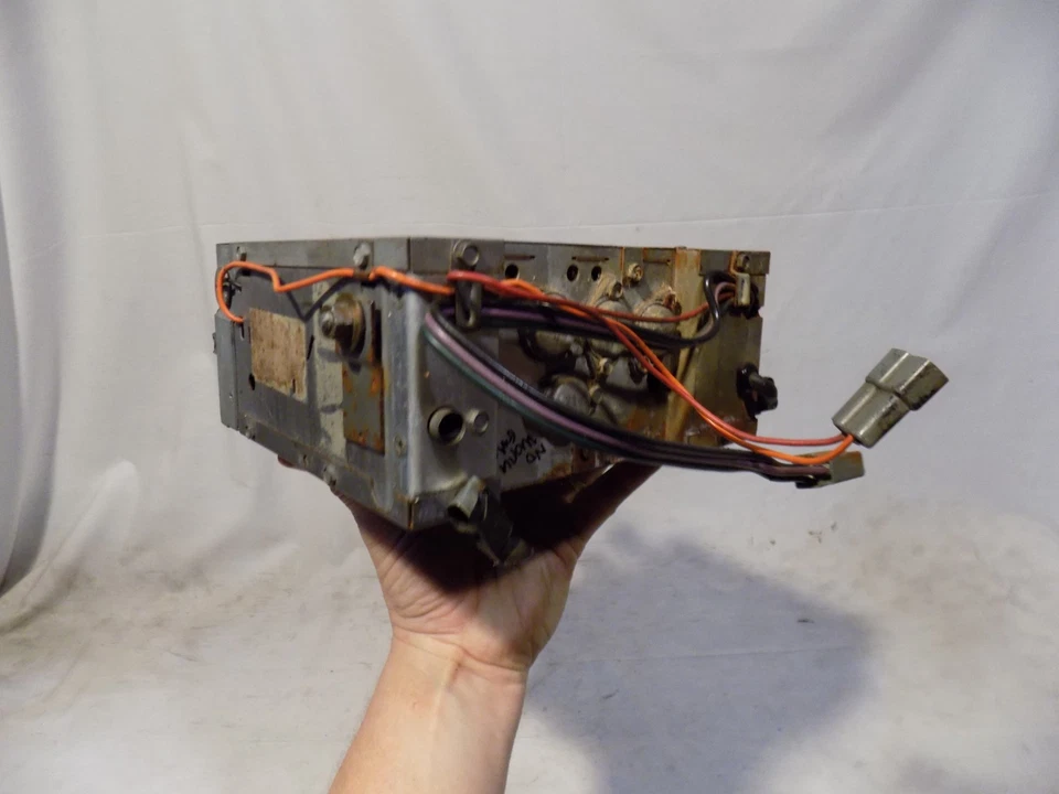 Dodge Charger Roadrunner GTX 1971-74 AM/FM Casette radio estéreo Mopar Super Bee! Foto 4 de 4