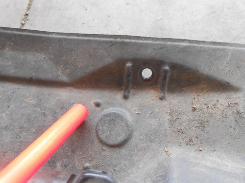 2004-2009 Toyota Prius Front Wiper Cowl Panel OEM - Picture 6 of 12