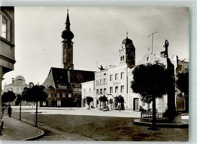 38050220 - 8058 Erding Small Square with Frauenkircherl
