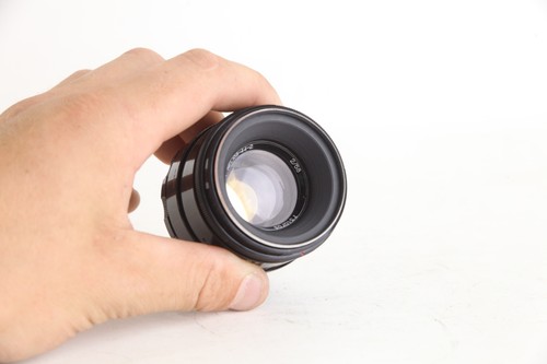 Helios 44-2 58mm f/2 Stepless Aperture Lens M42 Mount Black Lacquer Finish - Picture 11 of 21