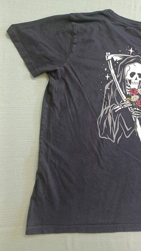Grim Reaper Black T-Shirt Skelton Holding Flowers Taco Tuesday Sz M Roses Daisys - Picture 20 of 24
