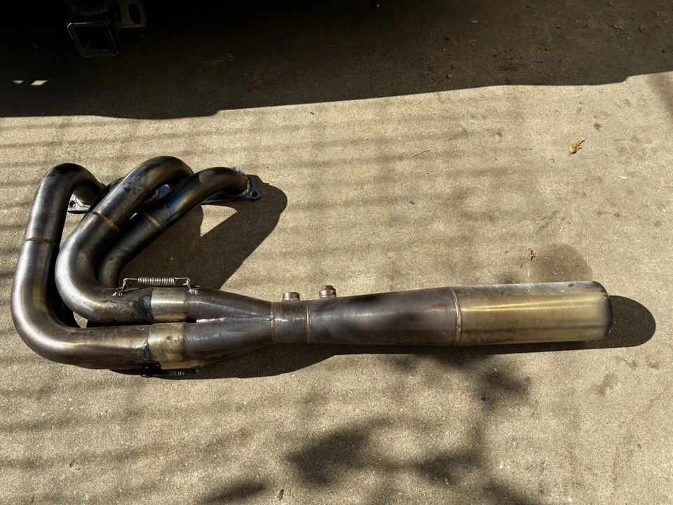 Sistema de escape lateral de rendimiento Acura Integra 1320 1994-2001 Foto 3 de 4