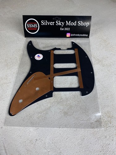 STERLING BY MUSIC MAN CUTLASS REPLACEMENT PICKGUARD BLACK PEARLOID - 第 6/7 張圖片