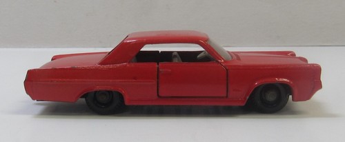 MATCHBOX RED Pontiac G/P Sports Coupe 1964 - Picture 2 of 7