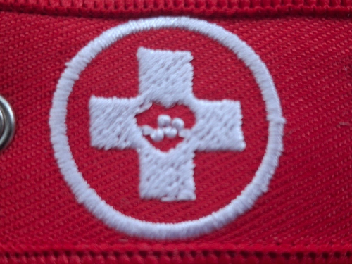 First Aid Keyring Red Cross Medical Bag - Picture 3 of 5