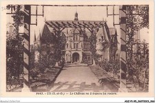 Adzp1-95-0034 - US S-et-O - The Castle Seen Through the Rosebushes