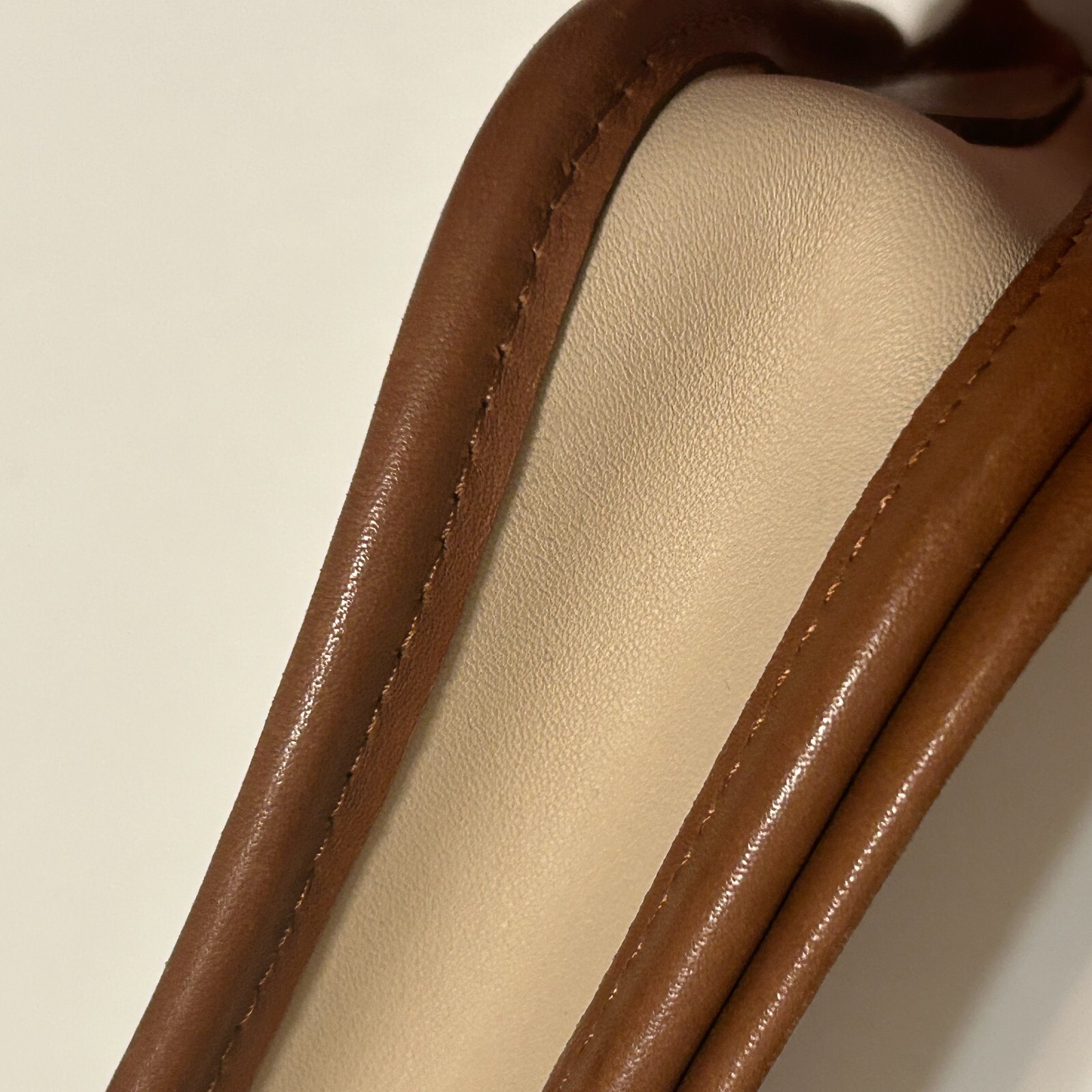 Tagger Clasp Vtg Coach Dinky Bone Tan Crossbody Hang Tag Two Tone 80s Leather Purse ...