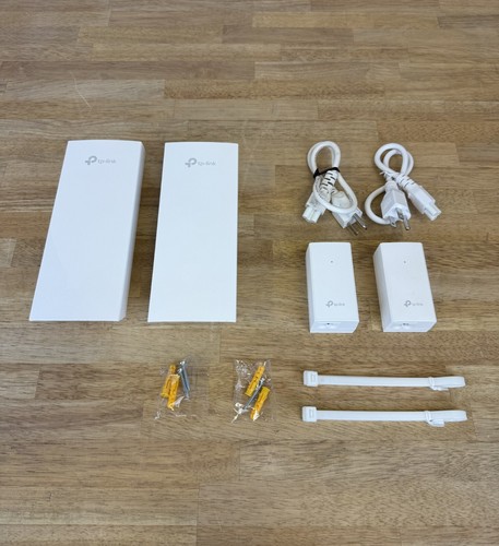 TP-Link Omada Wireless Bridge 5 GHz Long-Range Indoor/Outdoor Access Point