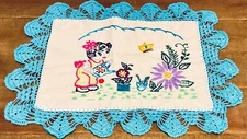 Retro White Linen Blue Crochet Trim Table Runner Doily Cross Stitch Floral 