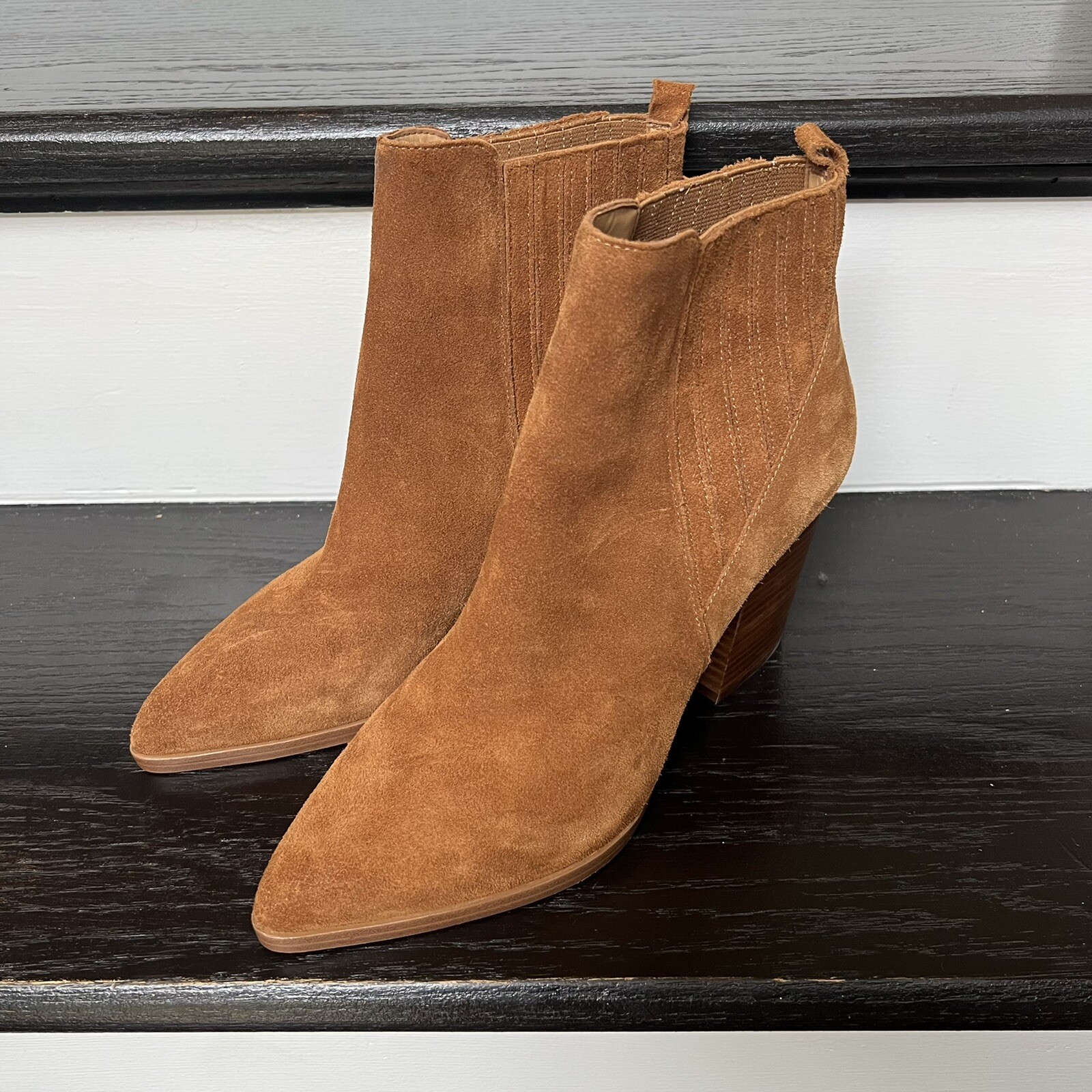 Ankle Bootie Rhum Suede Elastic Pull 