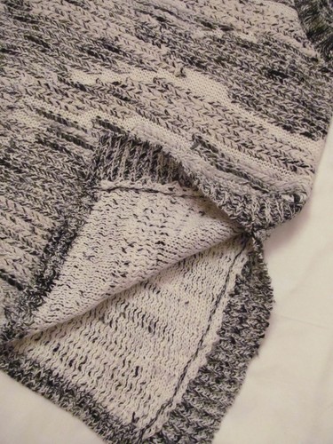 MOTH / ANTHROPOLOGIE schwarz-weiß strukturierter weicher Strickpullover Oberteil S neu ohne Etikett - Bild 3 von 5