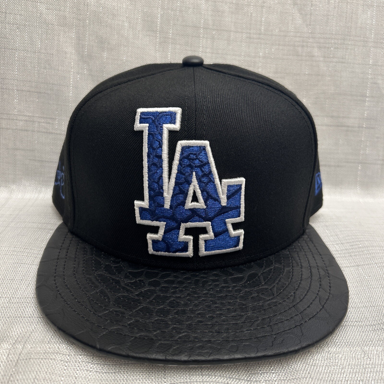 RARE Los Angeles Dodgers MLB Year Of The Snake Black 59FIFTY Fitted Cap 7 3/8