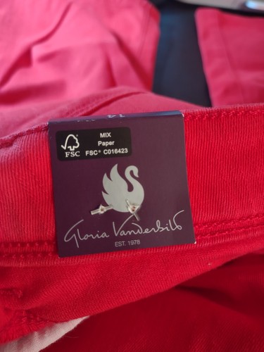 NWT Gloria-Vanderbilt Women's Red Capri Size 14 - Picture 8 of 9