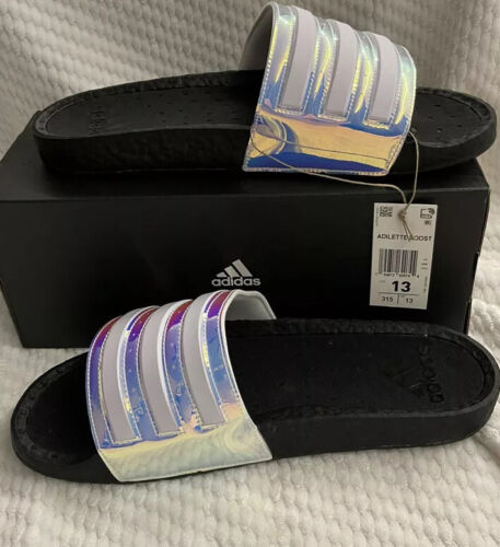 Sandali unisex taglia 12 adidas Adilette Boost slide cangianti/bianchi/neri FZ2565 - Foto 3 di 12