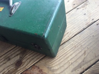 Boîte De Pêche Vintage Grip Loc – Tiroirs Métal – Vert Et Noir – Fabriquée Aux USA