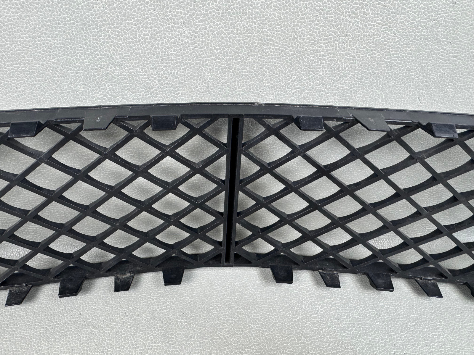 NEW! 06-12 BENTLEY CONTINENTAL FLYING SPUR FRONT BUMPER CENTER GRILLE TRIM OEM