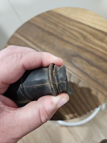 Yamaha V90  Air Box Rubber  - Bild 11 von 14