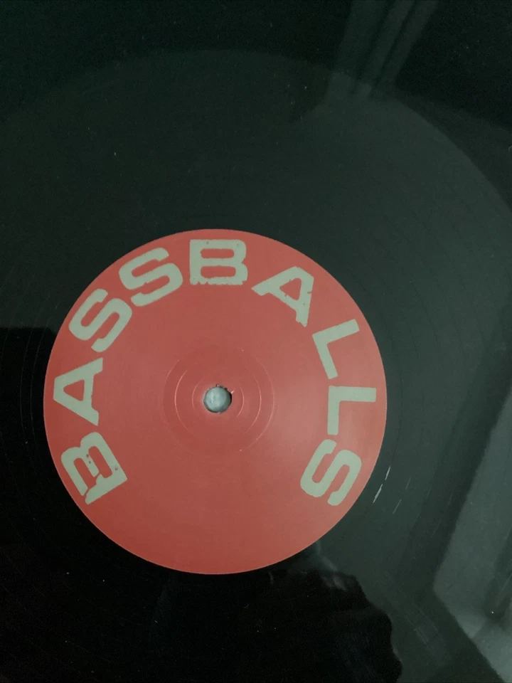 Begin - Sampler 01 Bassballs 12” James Holroyd - Image 2 of 2