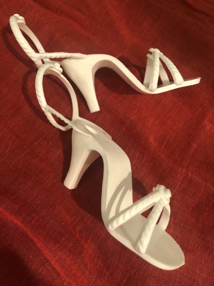 A Vintage High Heel Doll Shoes Pair White Strappy Style Plastic Unbranded - Image 3 of 4