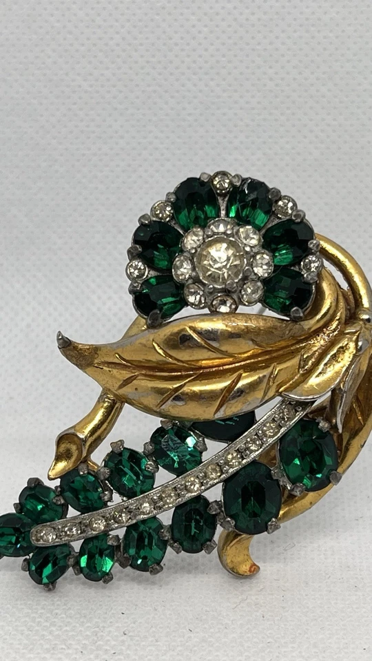 Clip de piel raro estilo Coro Art Deco flor verde tono dorado Foto 2 de 4