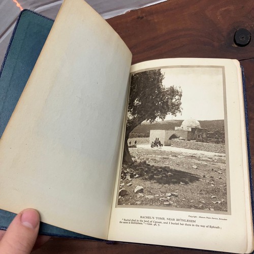 The Bible Reader's Encyclopaedia and Concordance Rev W M Clow Collins 20thC - Bild 4 von 9