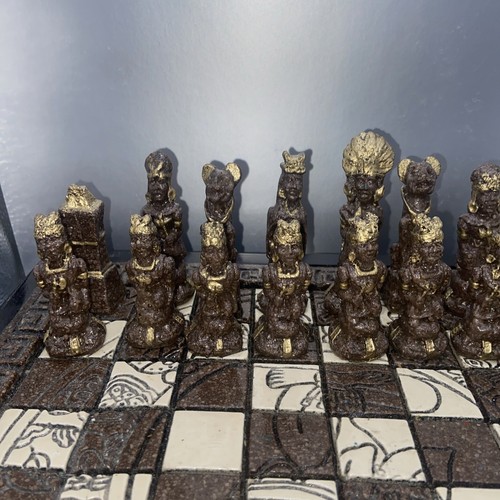 Antique Mayan/Aztec Vs Spanish Conquistador Chess Set Drawer for storage - Picture 8 of 11