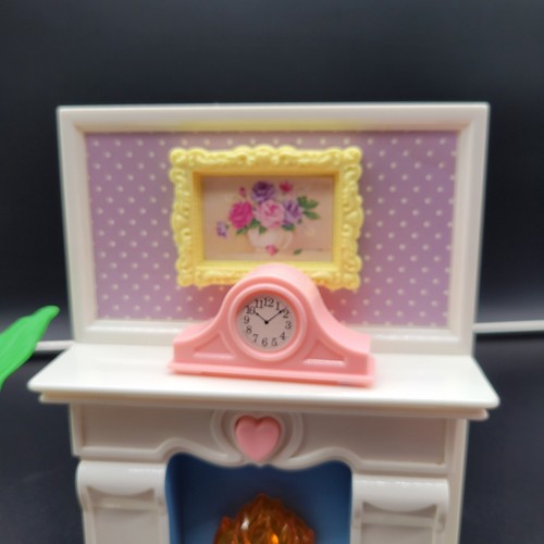 Lotto mobili casa delle bambole Playskool Loving Family vasino letti a castello cuccia camino - Foto 10 di 13