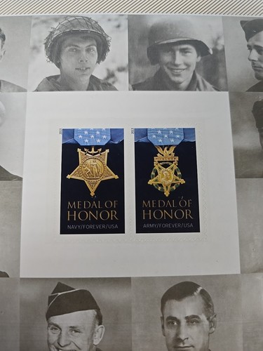 US Stamp 2013 World War II Medal of Honor 20 Forever Stamp Folio Scott #4822-3 - Picture 2 of 3
