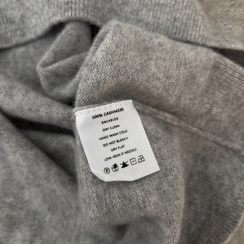 Soft By Naadam 100% Cashmere Long Sleeve Pullover Sweater Size L Gray V Neck - Picture 8 of 9